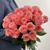 Кораллово-розовая роза Суперстейшн 50 см