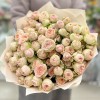 19 кустовых персиково-зелёных роз Павлова 50 см