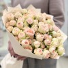 19 кустовых персиково-зелёных роз Павлова 50 см