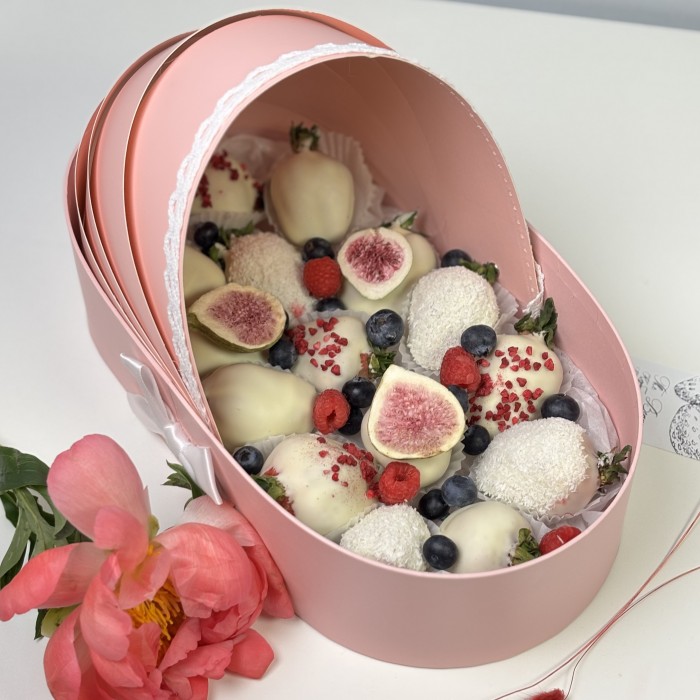 Клубника в шоколаде  для девочки