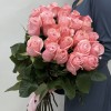 25 нежных розовых роз Би Свит 70 см