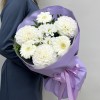 Букет с георгинами и гермини