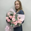 15 розовых роз Новия 60 см
