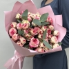 15 кустовых роз Стрит Пати 60 см