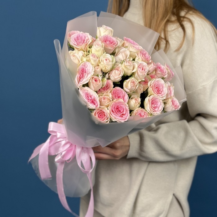 15 кустовых роз Гуд Муд 40 см