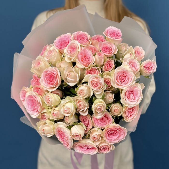 15 кустовых роз Гуд Муд 40 см