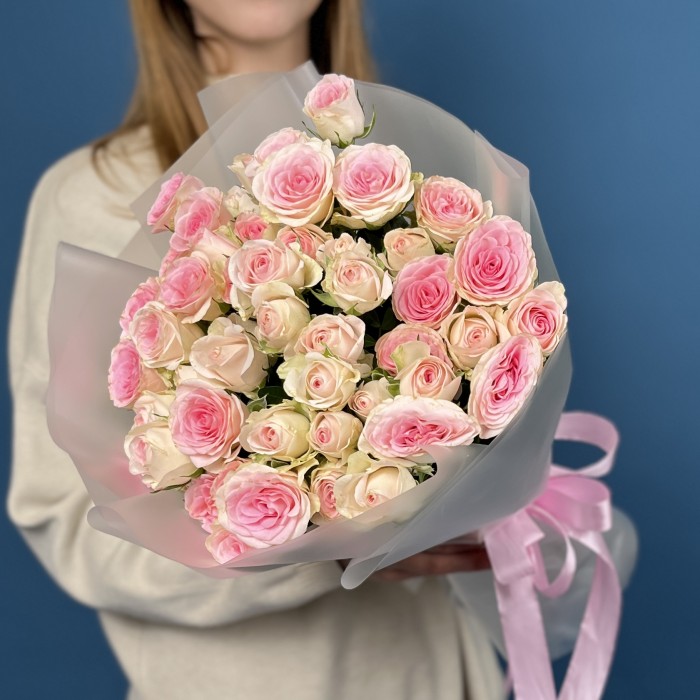 15 кустовых роз Гуд Муд 40 см