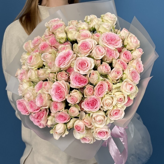 25 кустовых роз Гуд Муд 40 см