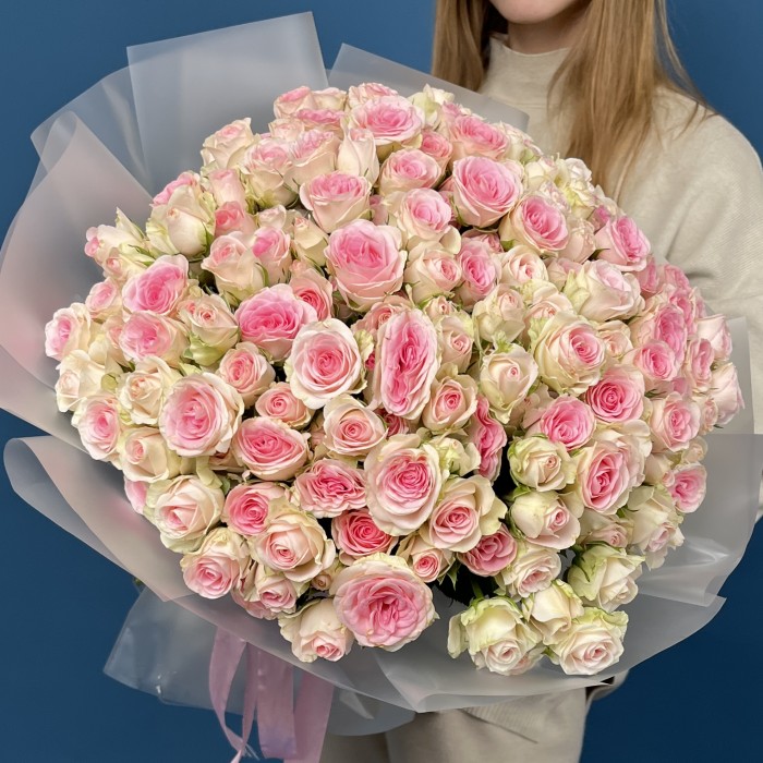 51 кустовая роза Гуд Муд 50 см