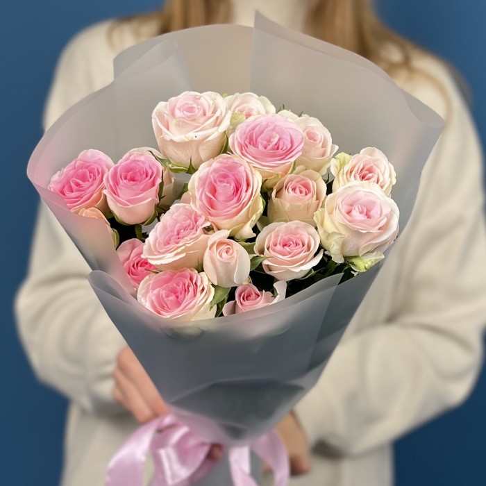 5 кустовых роз Гуд Муд 40 см