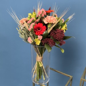 Интерьерный букет осень с гвоздиками