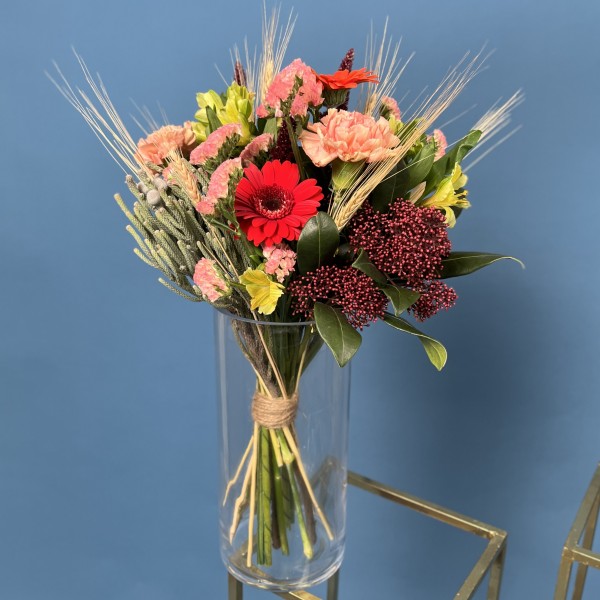 Интерьерный букет осень с гвоздиками