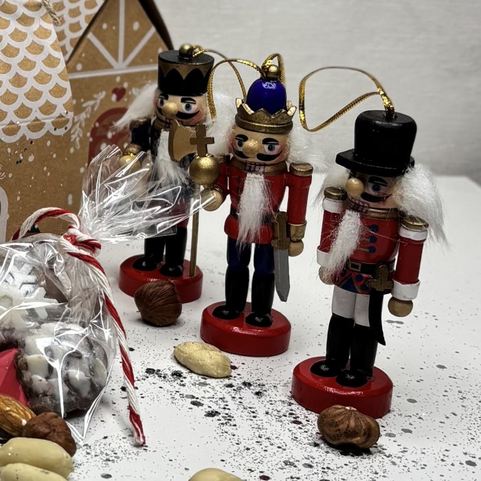 Корпоративный подарок на Новый год Домик щелкунчика