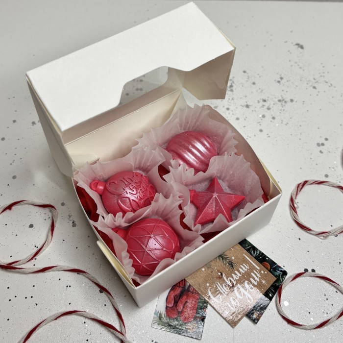 Новогодний набор из шоколада ручной работы розовый фейерверк