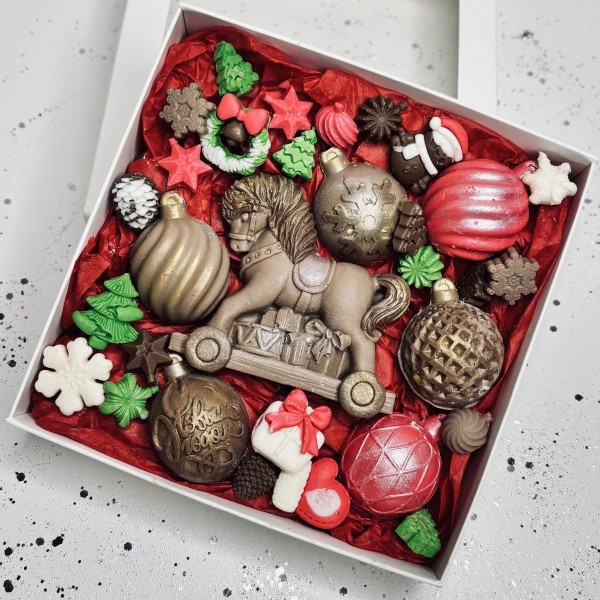 Новогодний шоколадный набор ручной работы Торжество