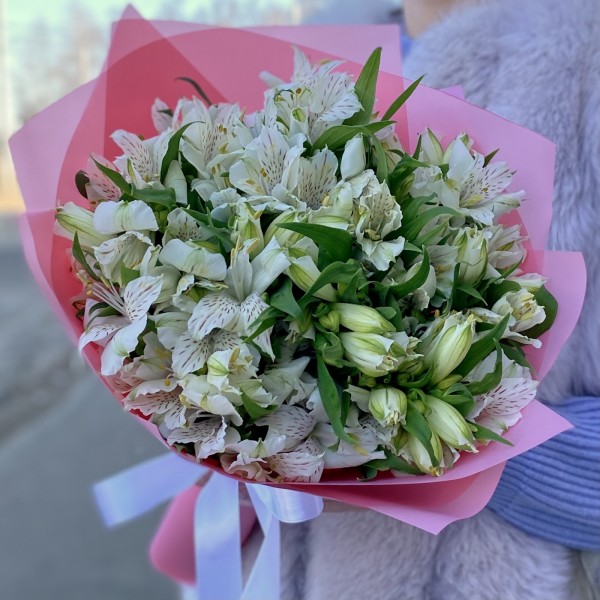 Букет нежных альстромерий