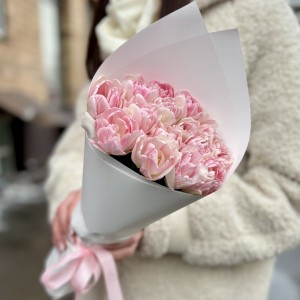 17 нежно-розовых пионовидных тюльпанов Фокстрот
