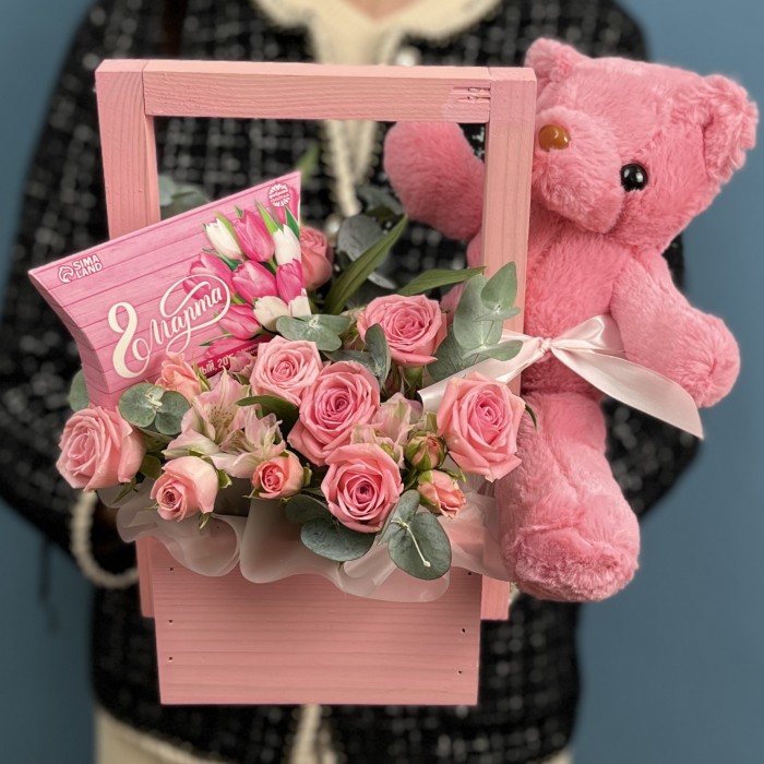 Композиция с 8 марта от Мишки с цветами