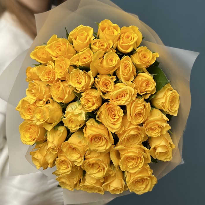 41 желтая роза 40 см