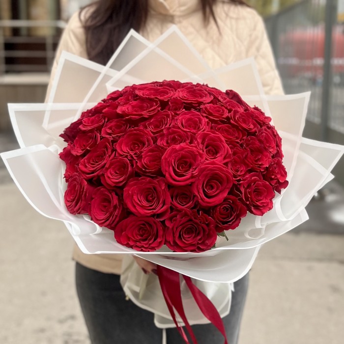 51 красная роза Махе