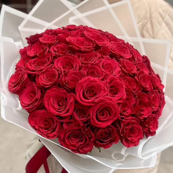 51 красная роза Махе