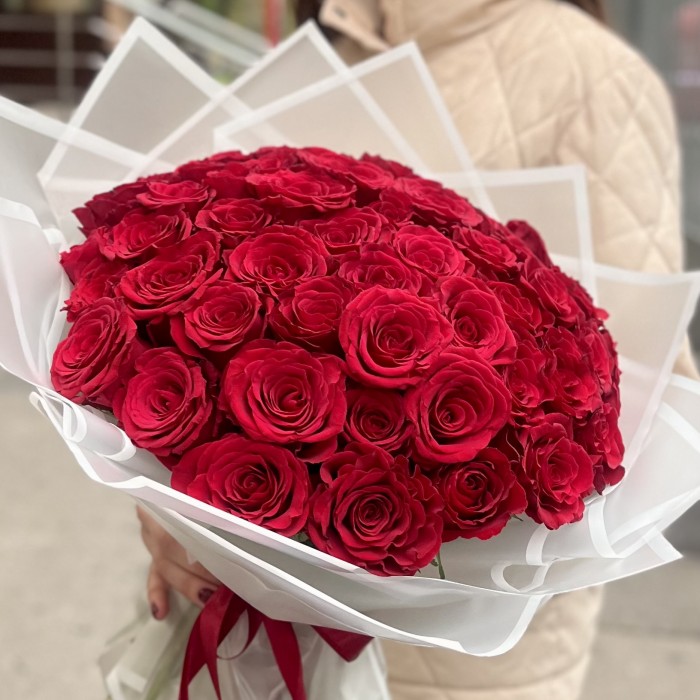 51 красная роза Махе