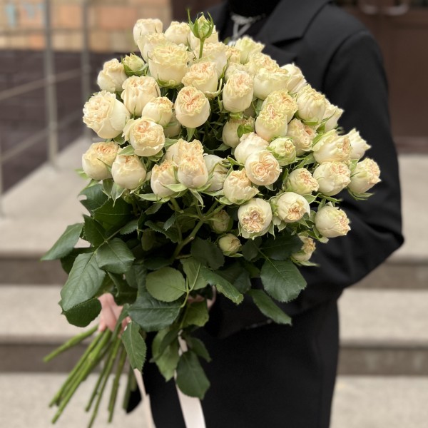 15 кустовых пионовидных роз Саммер-роз 60 см