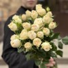 9 кустовых персиково-зеленых роз Саммер-роз 60 см
