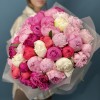 Букет из 51 яркого пиона MIX