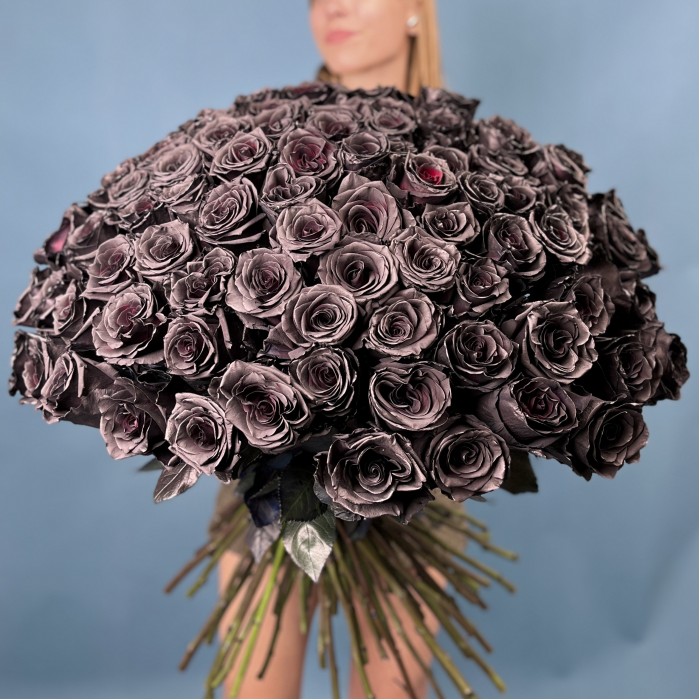 101 черная роза 60 см