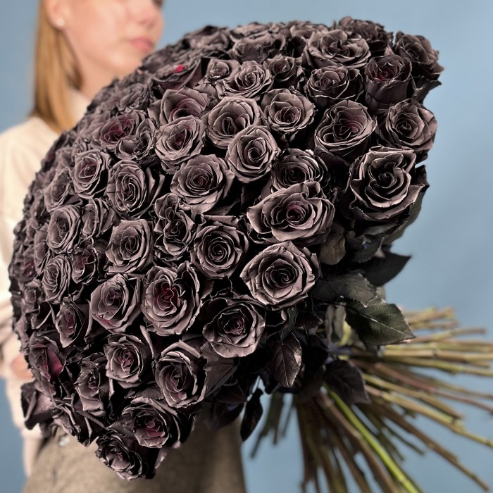 101 черная роза 60 см