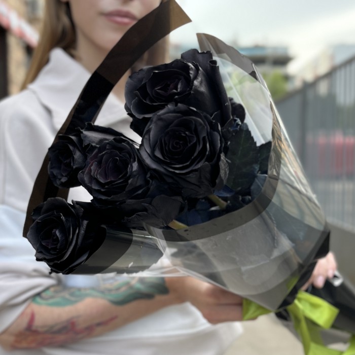 5 черных Роз 60 см