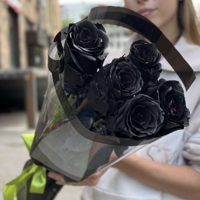 5 черных Роз 60 см