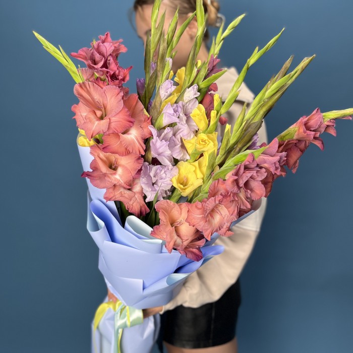 15 гладиолусов MIX