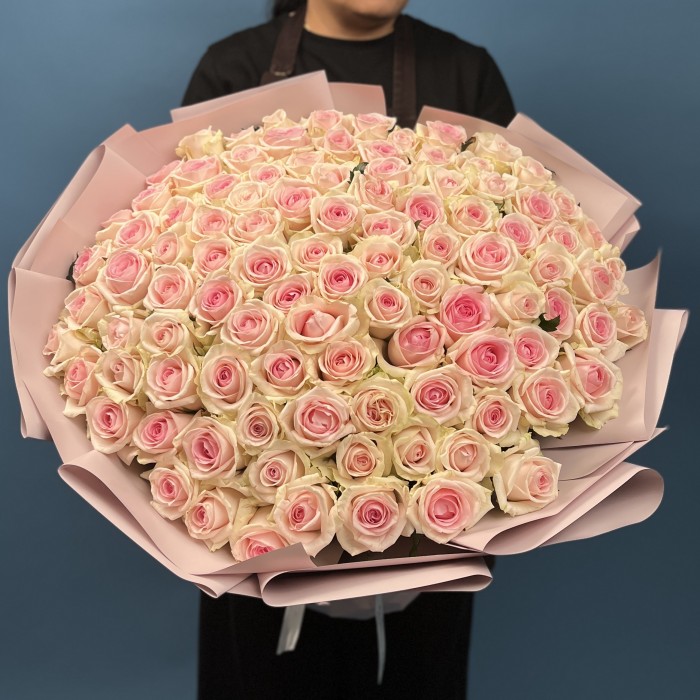 101 роза Свит Ревиваль 60 см