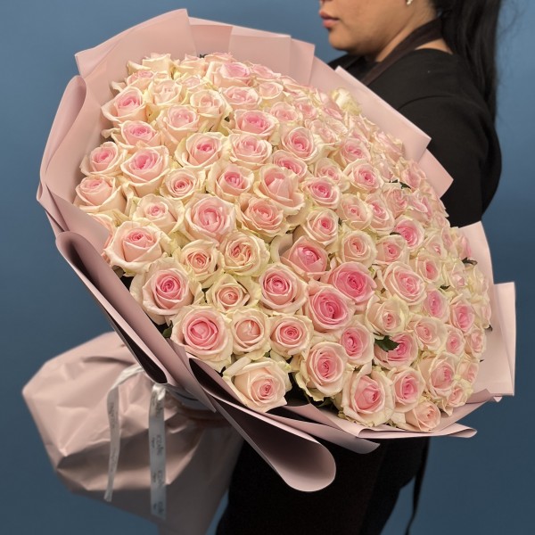 101 роза Свит Ревиваль 60 см