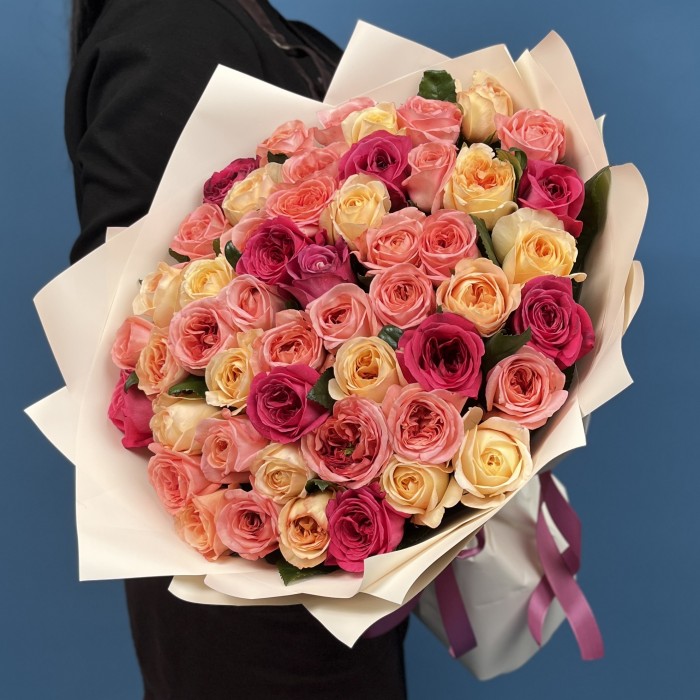 51 роза Микс 60 см