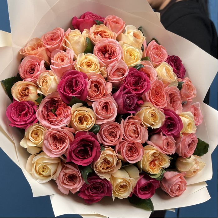 51 роза Микс 60 см