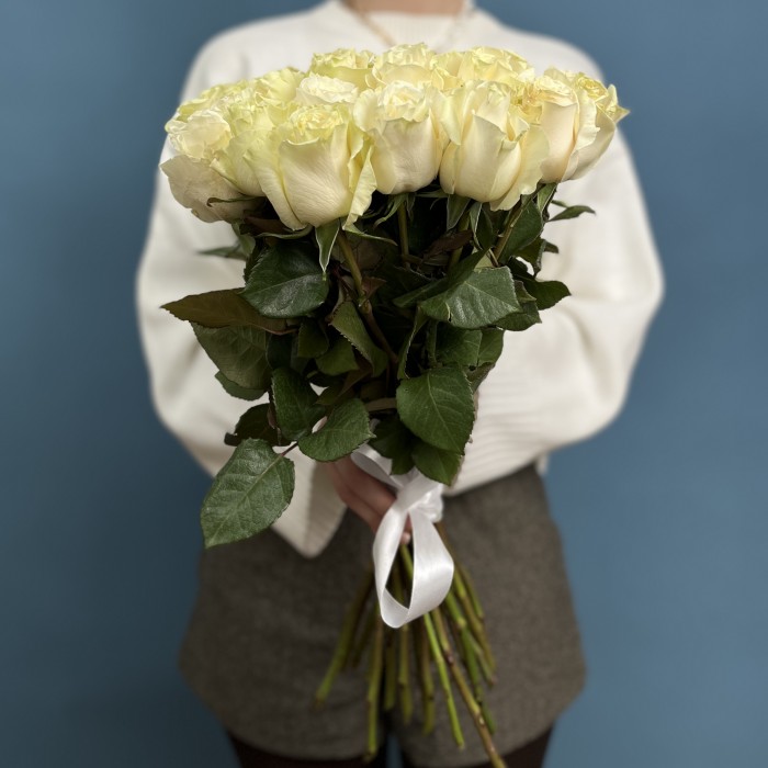 25 роз Мондиаль 50 см