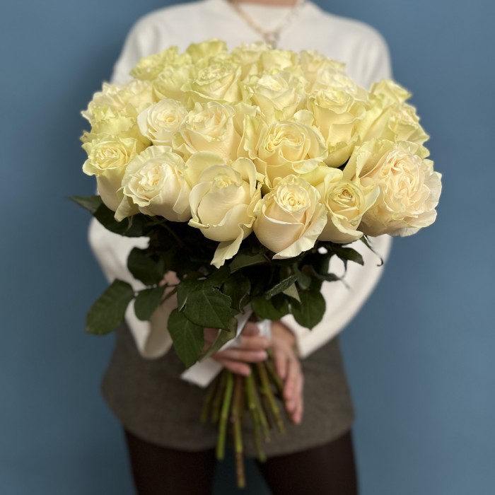 25 роз Мондиаль 50 см