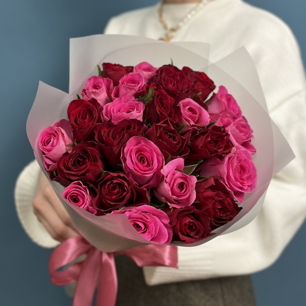 25 роз Ягодка Малинка