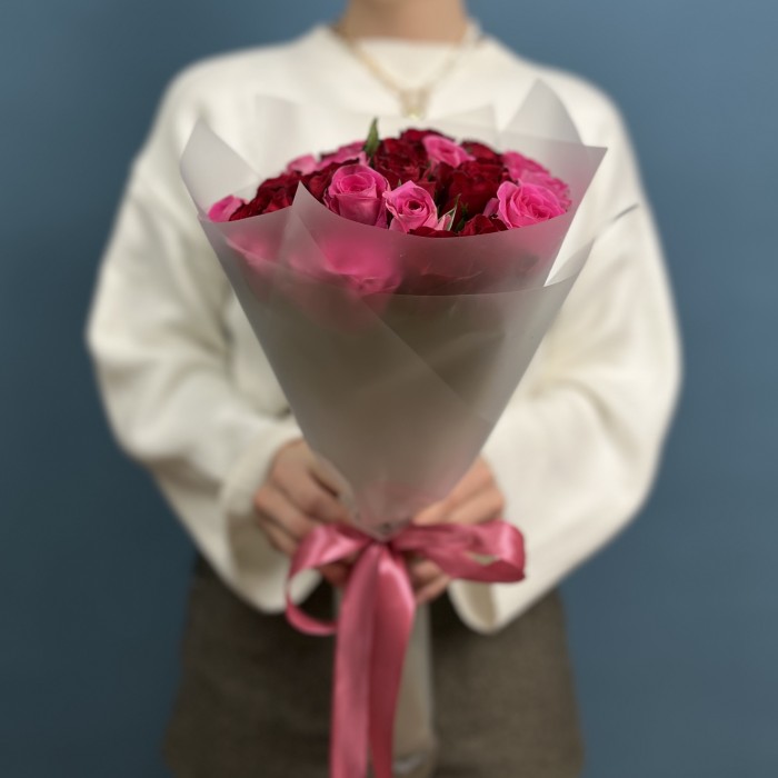 25 роз Ягодка Малинка