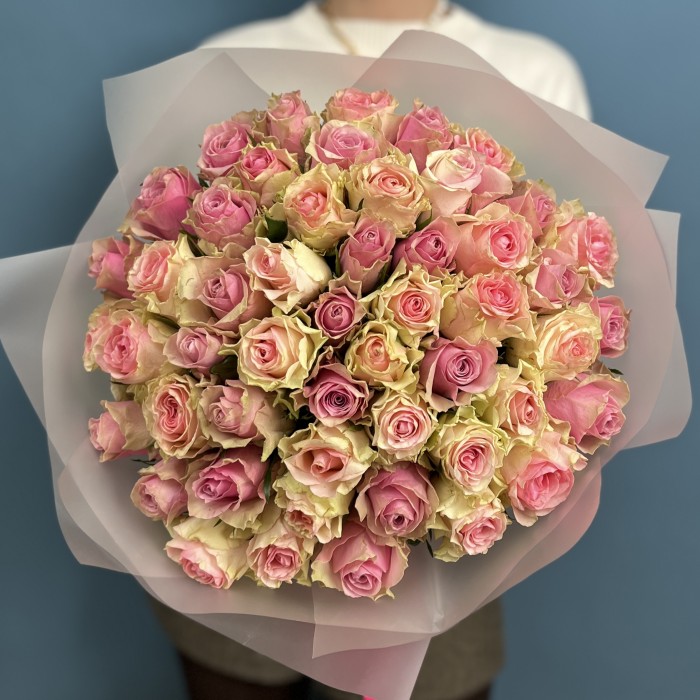 51 роз розовый микс
