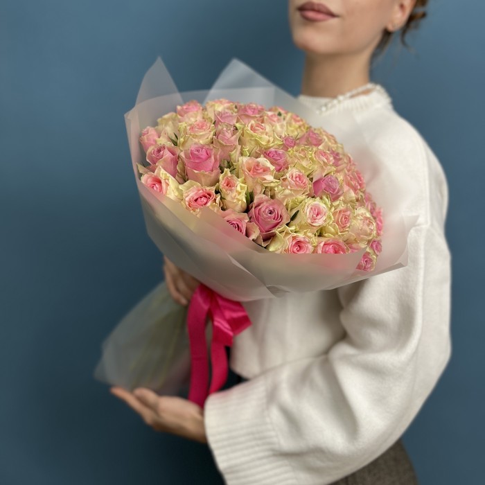 51 роз розовый микс