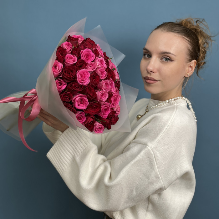 51 роза Ягодка Малинка