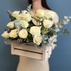 Композиция из белых роз Моей маме