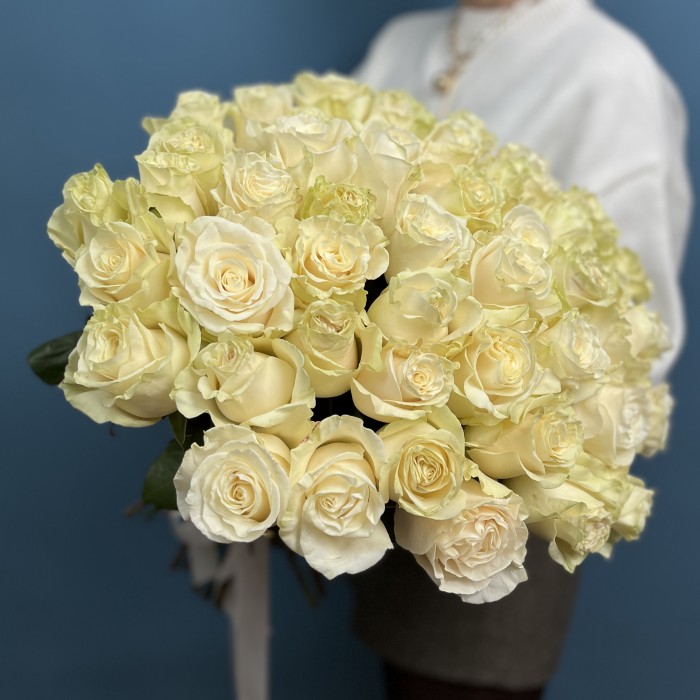 Роза Мондиаль белая 50 см