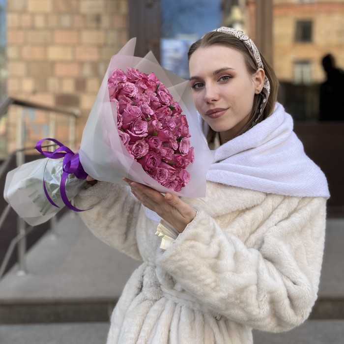 51 фиолетовая Роза Дип Перпал 40 см