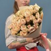 11 кустовых пионовидных роз Джентл трендсеттер 50 см