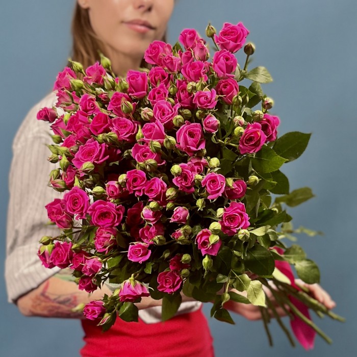 11 кустовых роз Глория 70 см